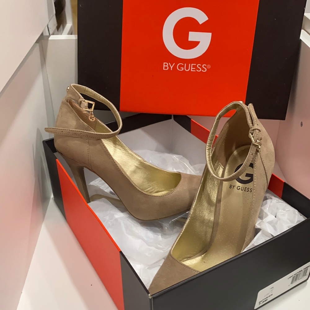 Guess suede pumps with G charm  ankle strap